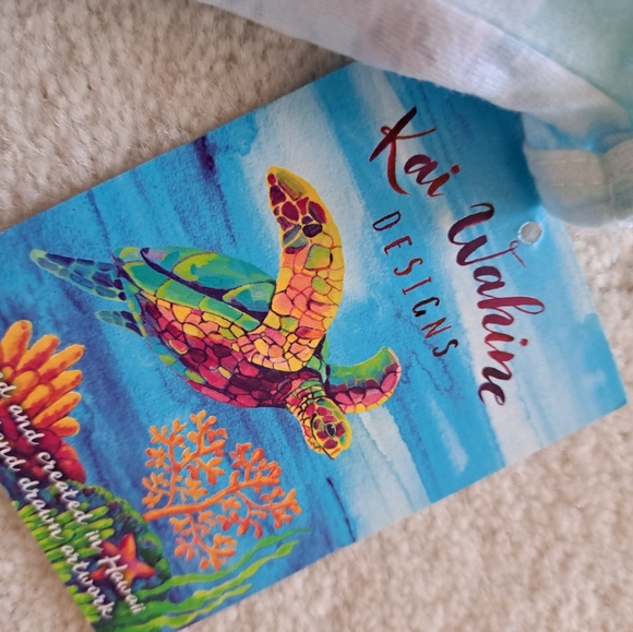 Hand Painted Original Artist Hawaiian T-Shit - Picture 4 of 4